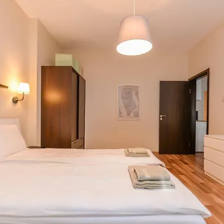 Charming Two Bedroom On Murphy Street Apartment